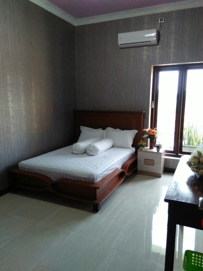 Papyrus Homestay Banyuwangi (East Java) Exterior photo
