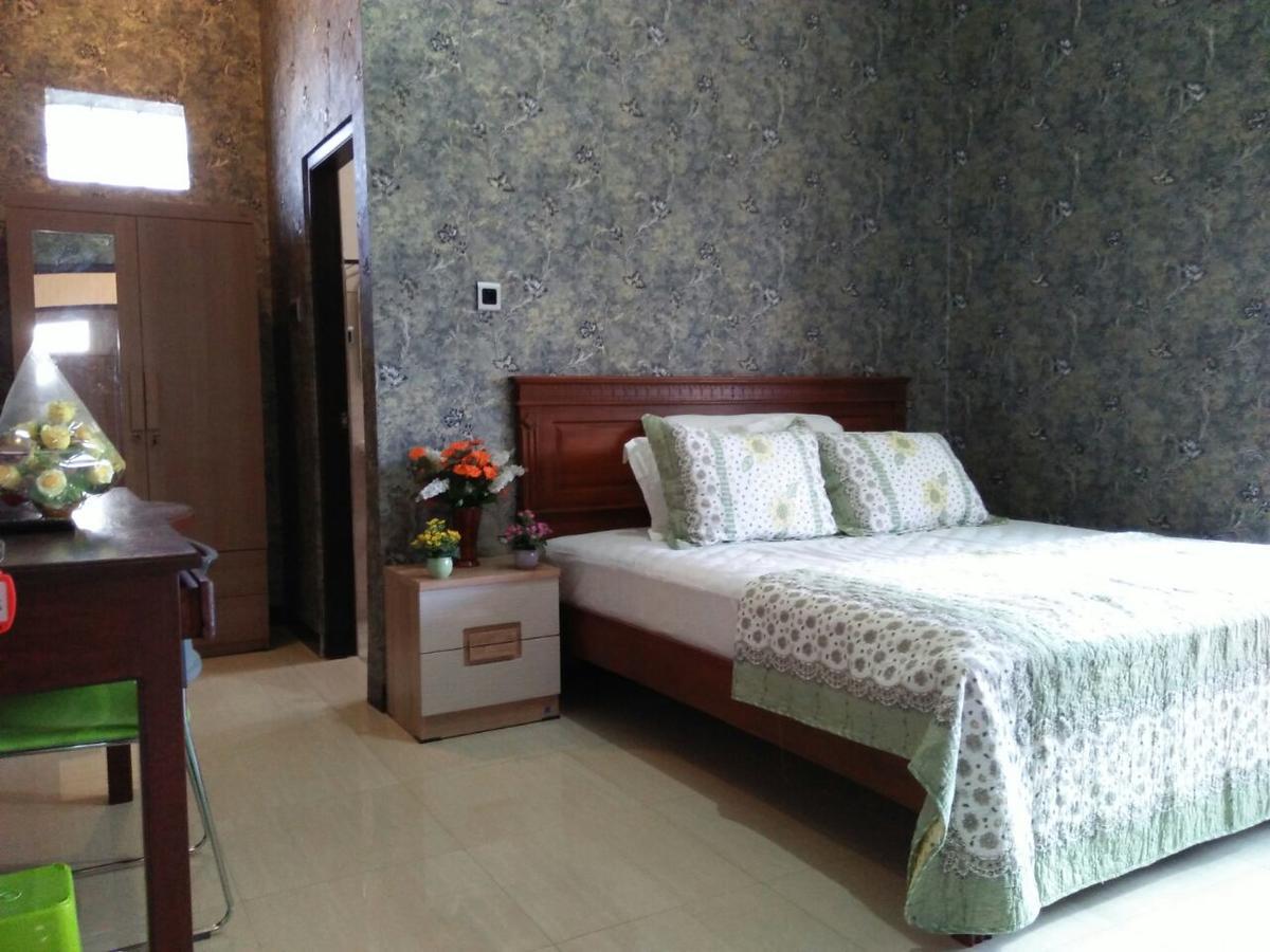 Papyrus Homestay Banyuwangi (East Java) Exterior photo